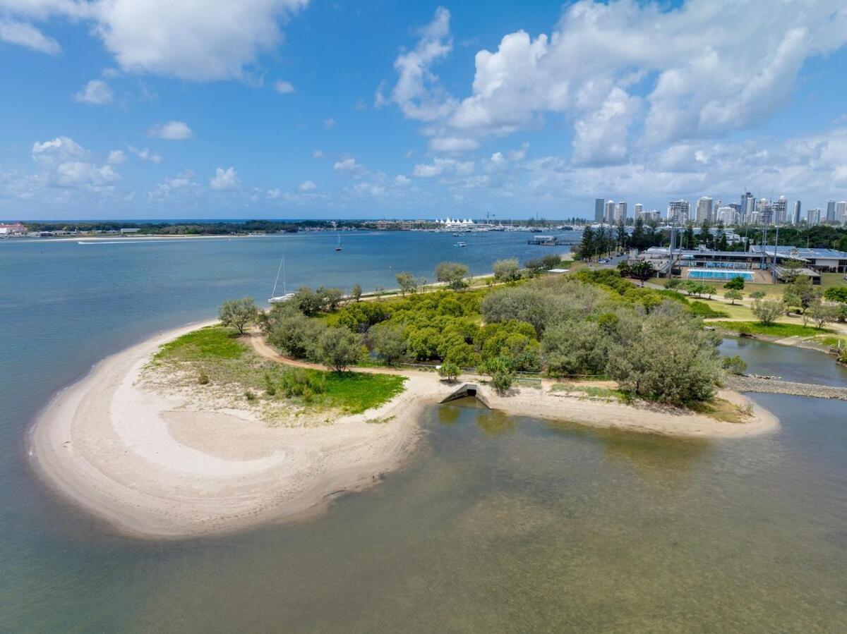 Apartment Oceanview Escape 2br In The Heart Of The Gc *