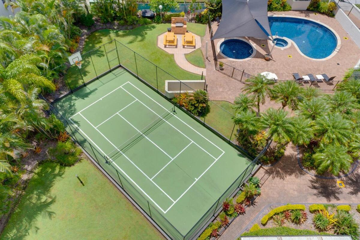 Oceanview Escape 2br In The Heart Of The Gc Apartment