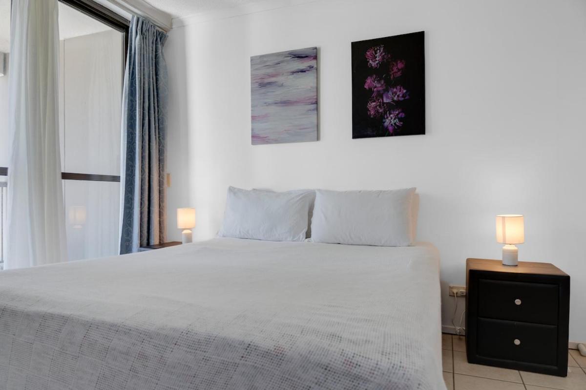 Oceanview Escape 2br In The Heart Of The Gc Gold Coast