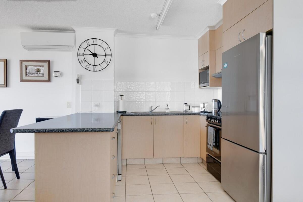 Apartment Oceanview Escape 2br In The Heart Of The Gc *