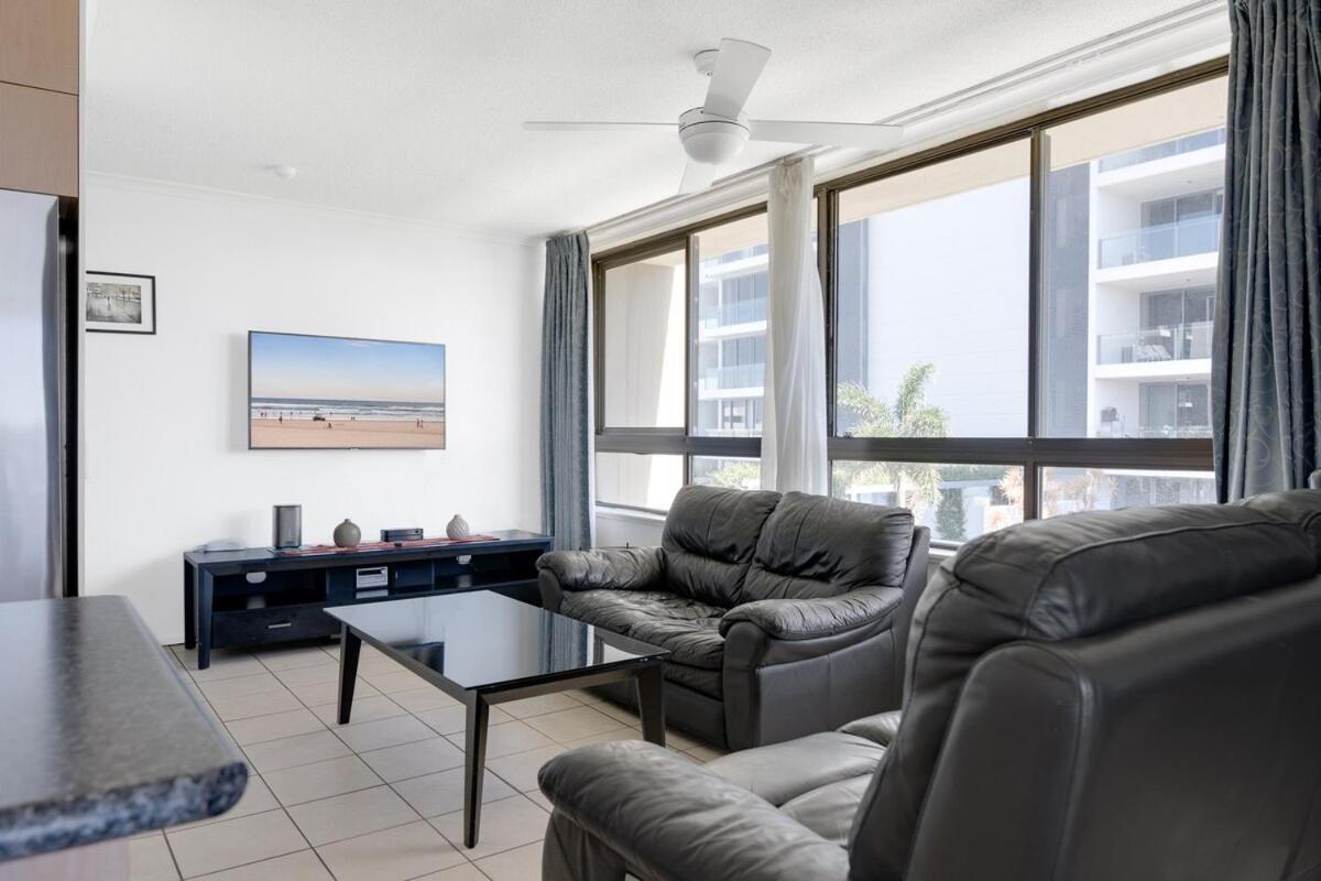 Oceanview Escape 2br In The Heart Of The Gc Apartment Gold Coast