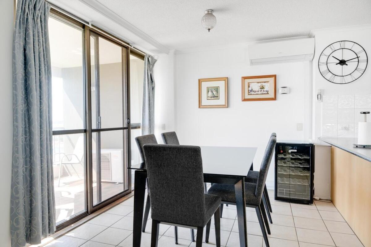 Oceanview Escape 2br In The Heart Of The Gc Apartment Gold Coast