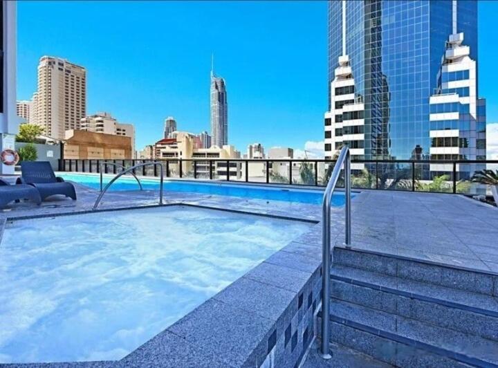 Circle On Cavill 2-bed Sea View Gold Coast