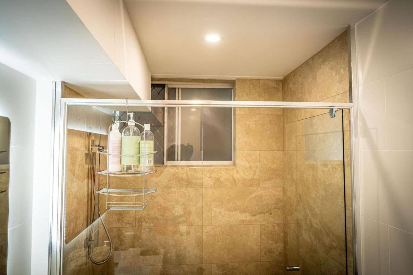 Tjs Beachside Broadbeach - Views, Wifi Apartment Gold Coast