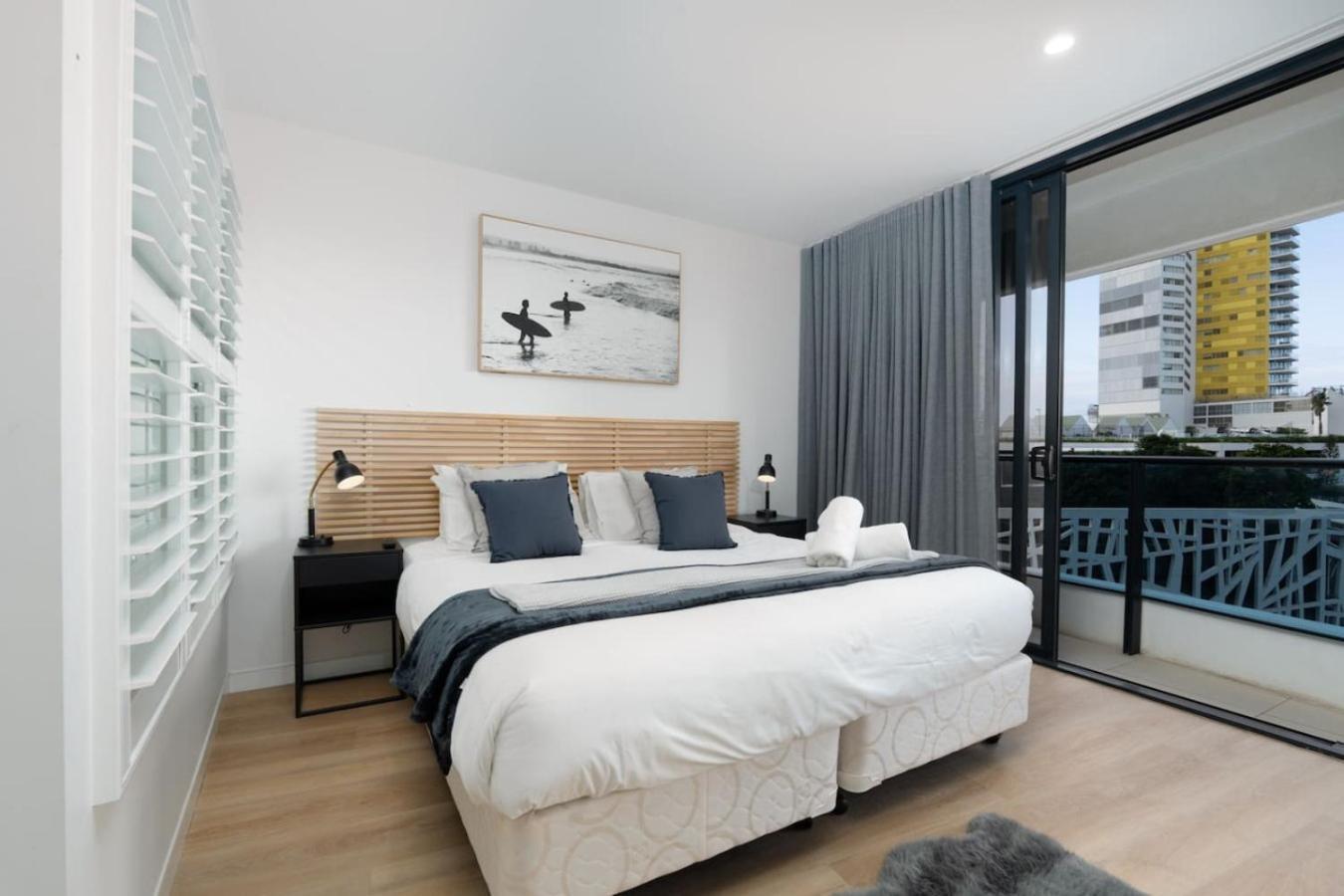 Oracle 2 - 2b In Broadbeach With Views * Gold Coast