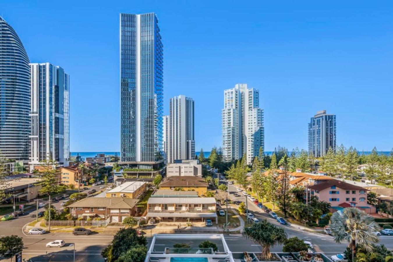 Broadbeach Ocean View Wifi Parking Gold Coast