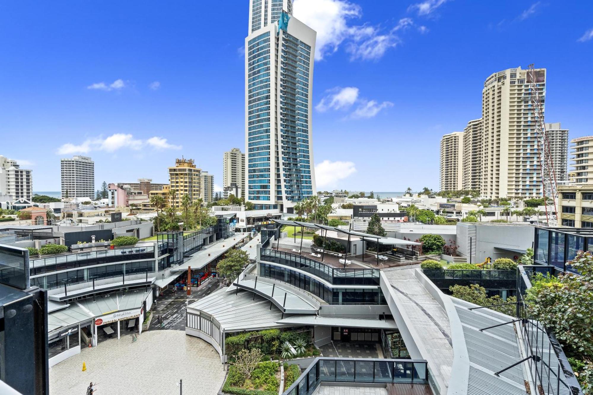 Circle On Cavill - Qstay * Gold Coast