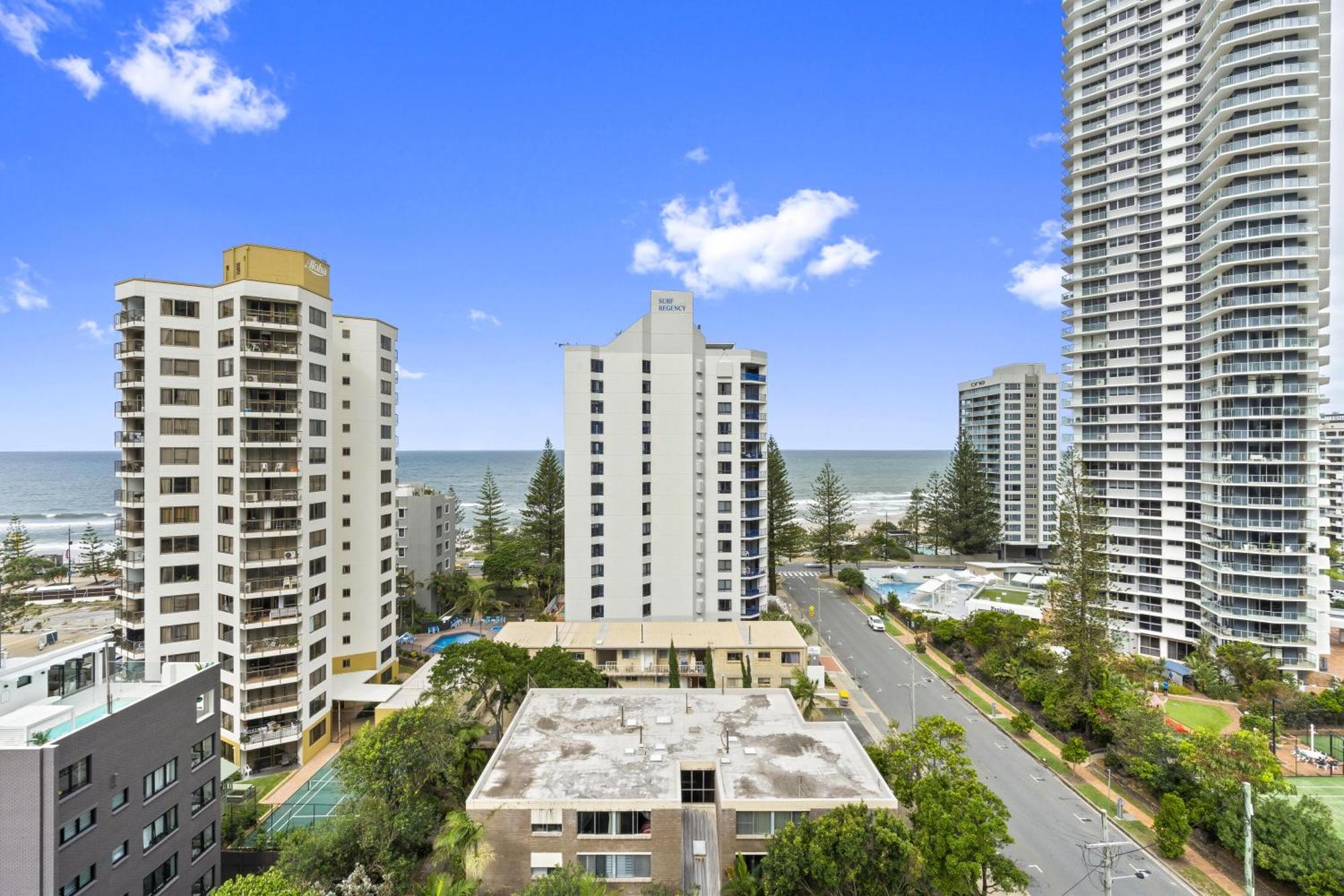 Interconnecting 2 Bedroom Unit At Legends — Q Apartment *