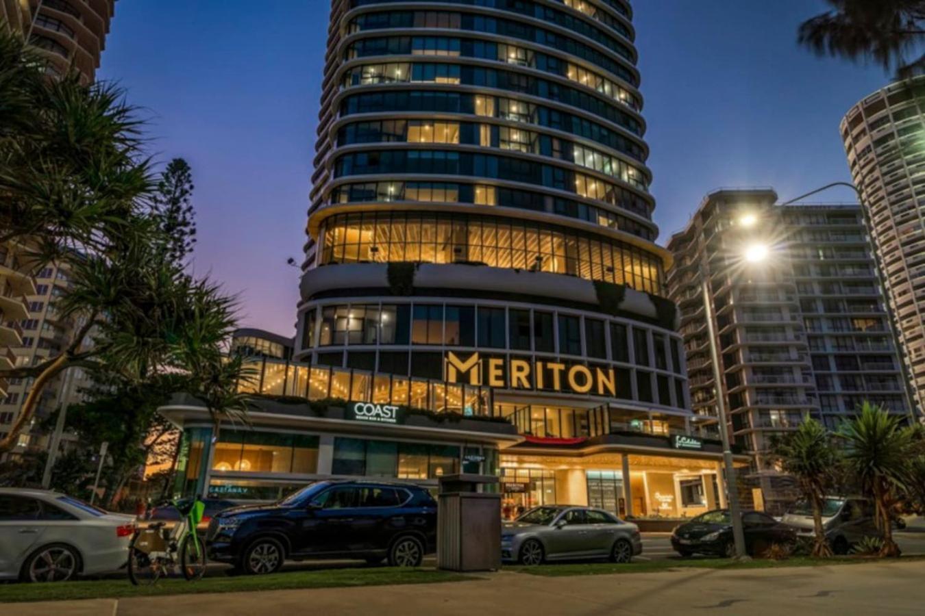 Sky In Surfers Paradise With Panoramic Views Gold Coast