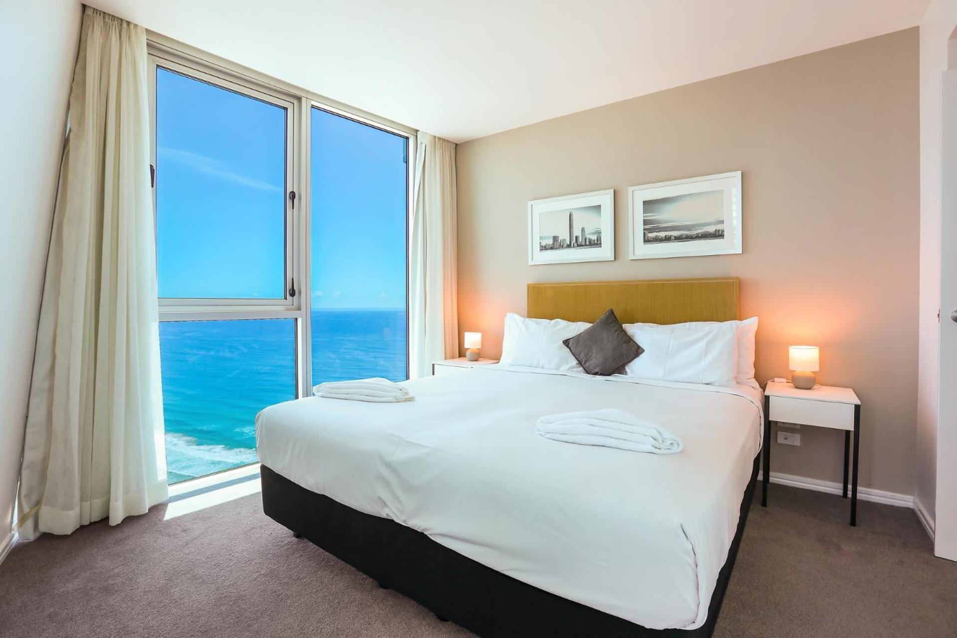 Number 1 H Residences - Wifi, Parking & By Holidays Apartment Gold Coast