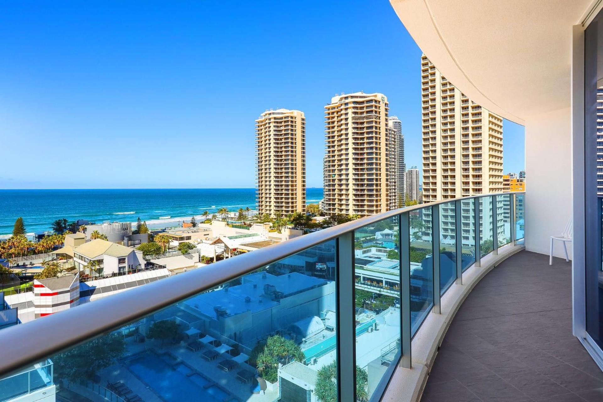 Number 1 H Residences - Wifi, Parking & By Holidays *