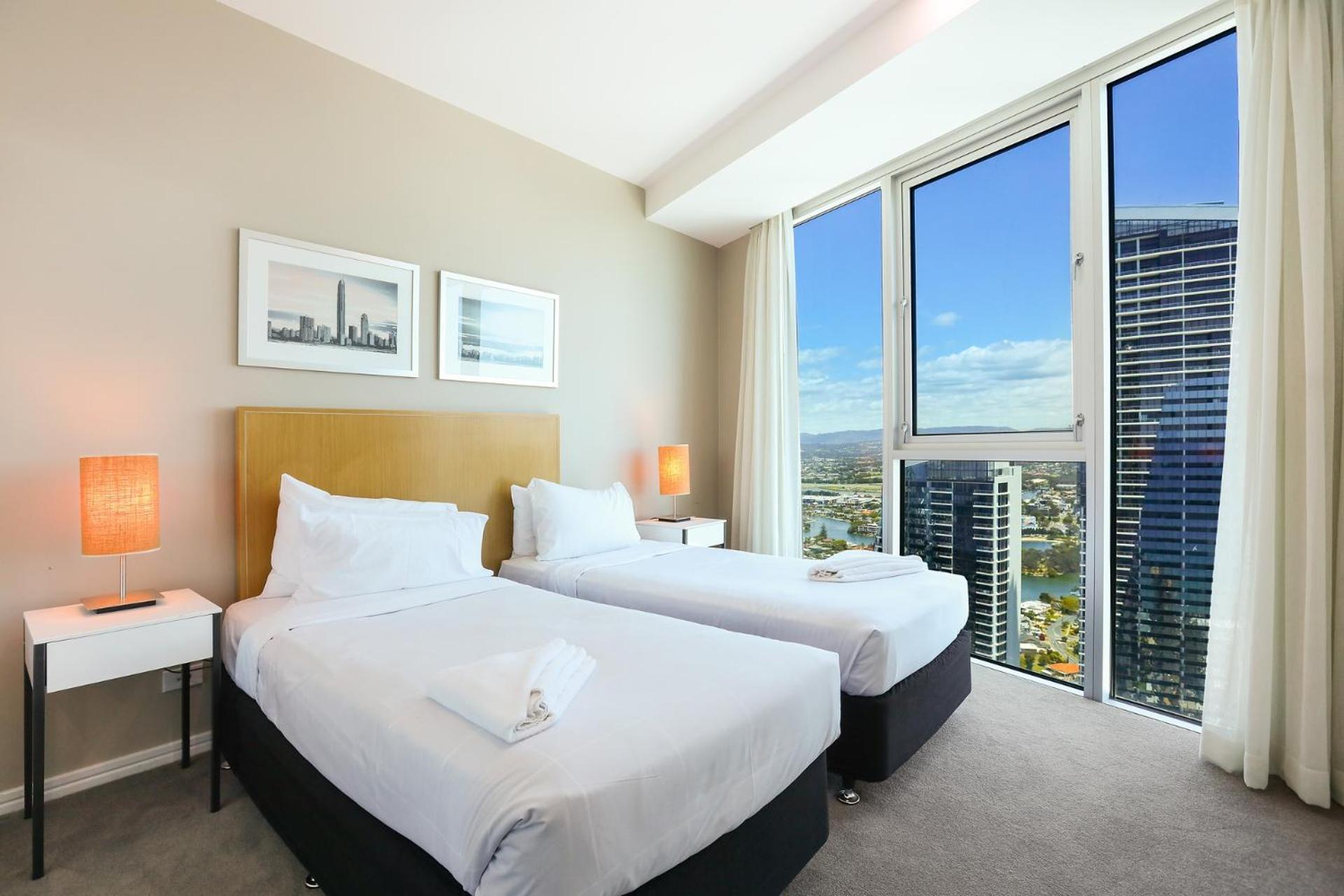 Apartment Number 1 H Residences - Wifi, Parking & By Holidays
