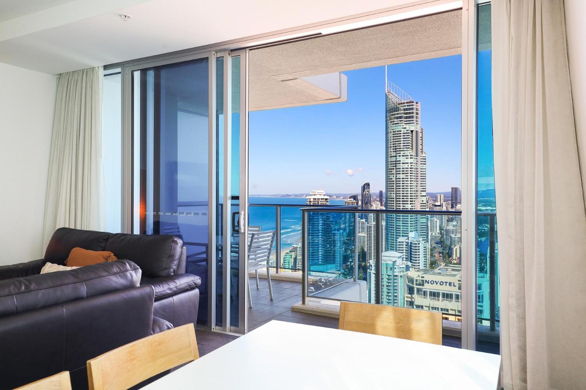 Apartment Number 1 H Residences - Wifi, Parking & By Holidays
