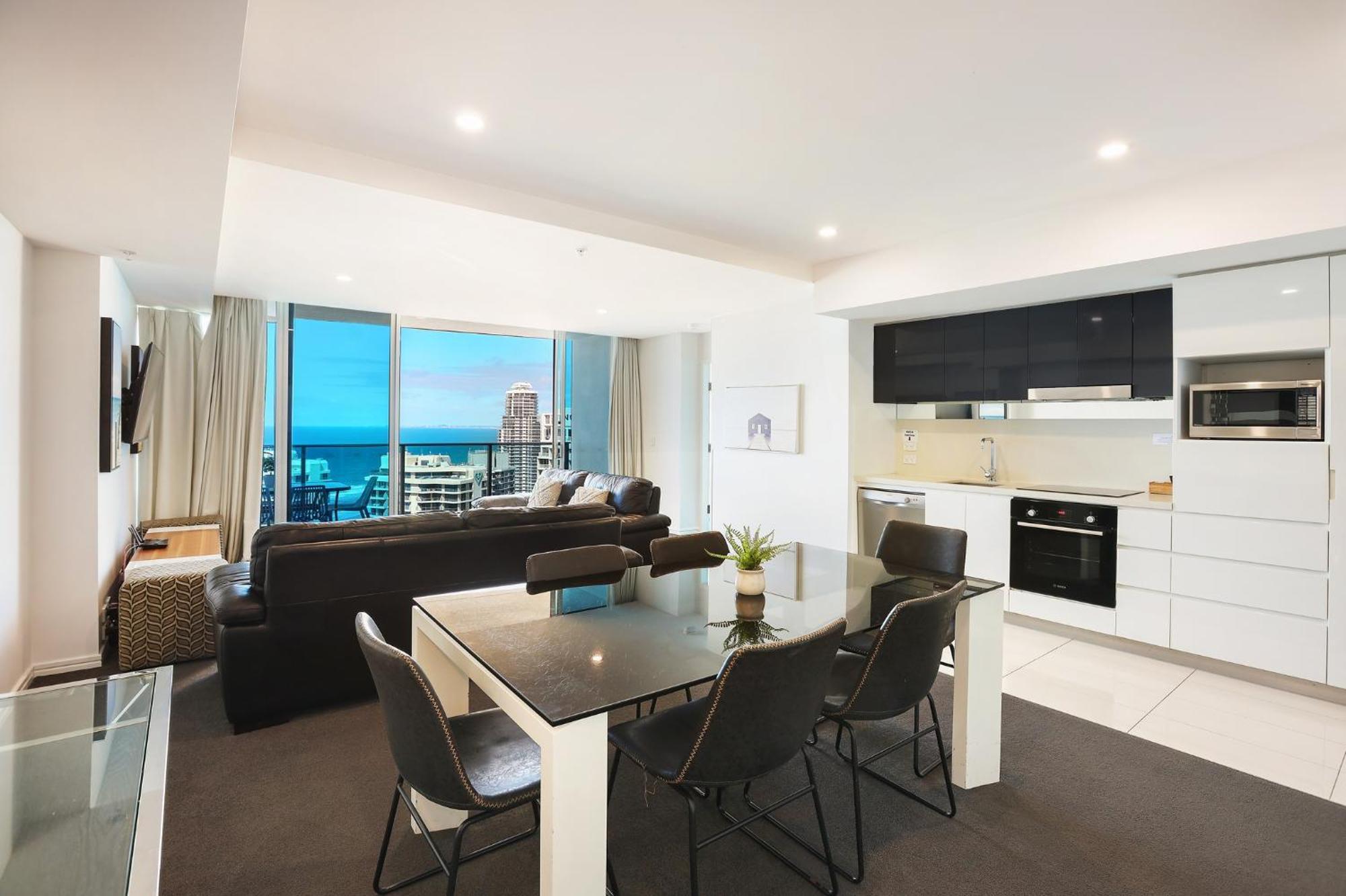 Apartment Number 1 H Residences - Wifi, Parking & By Holidays *