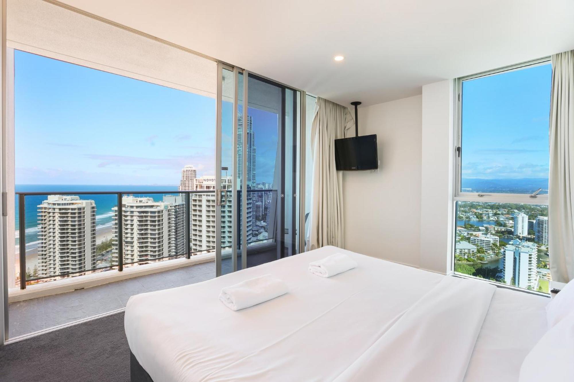 Apartment Number 1 H Residences - Wifi, Parking & By Holidays