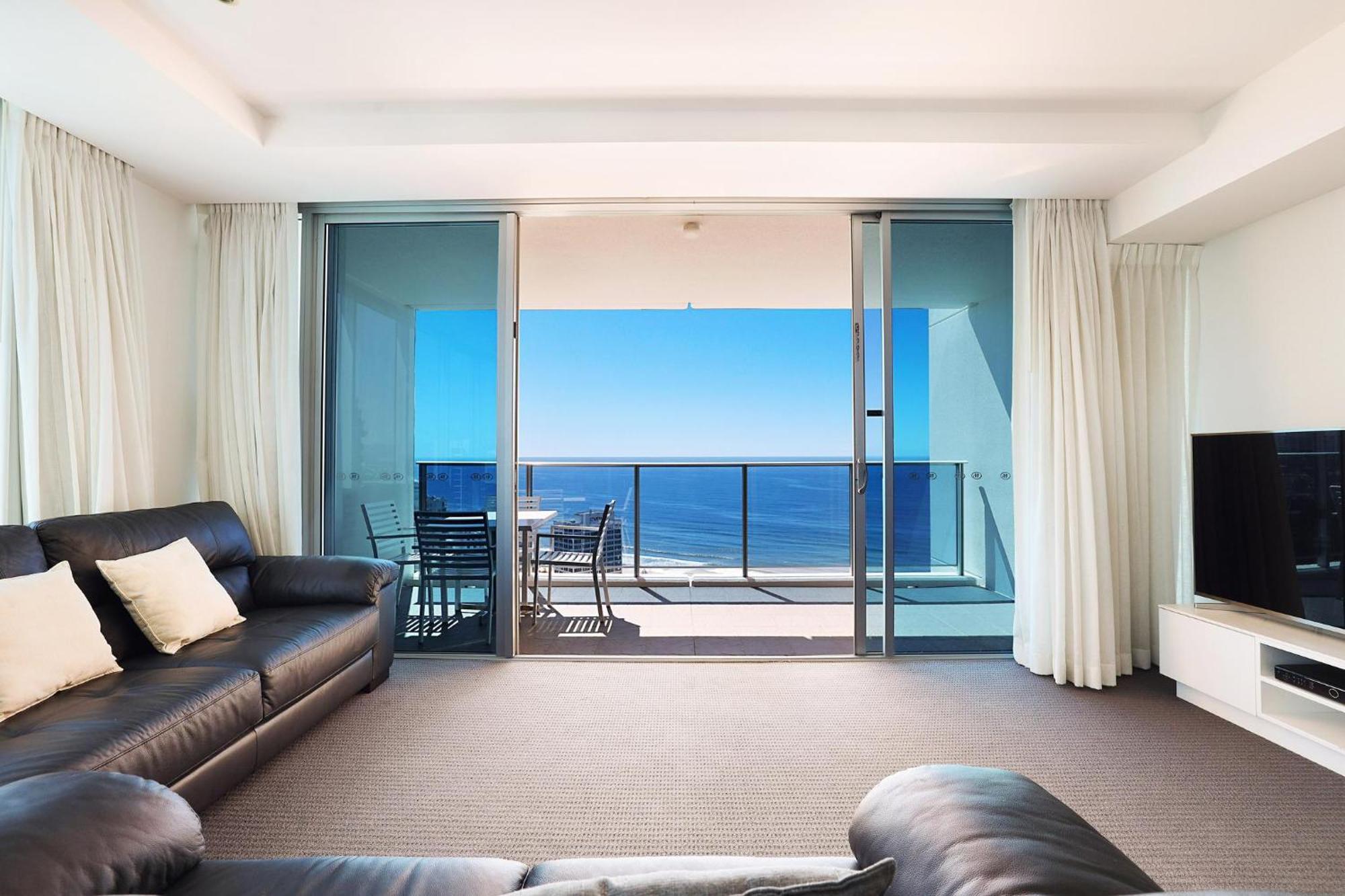 Apartment Number 1 H Residences - Wifi, Parking & By Holidays *