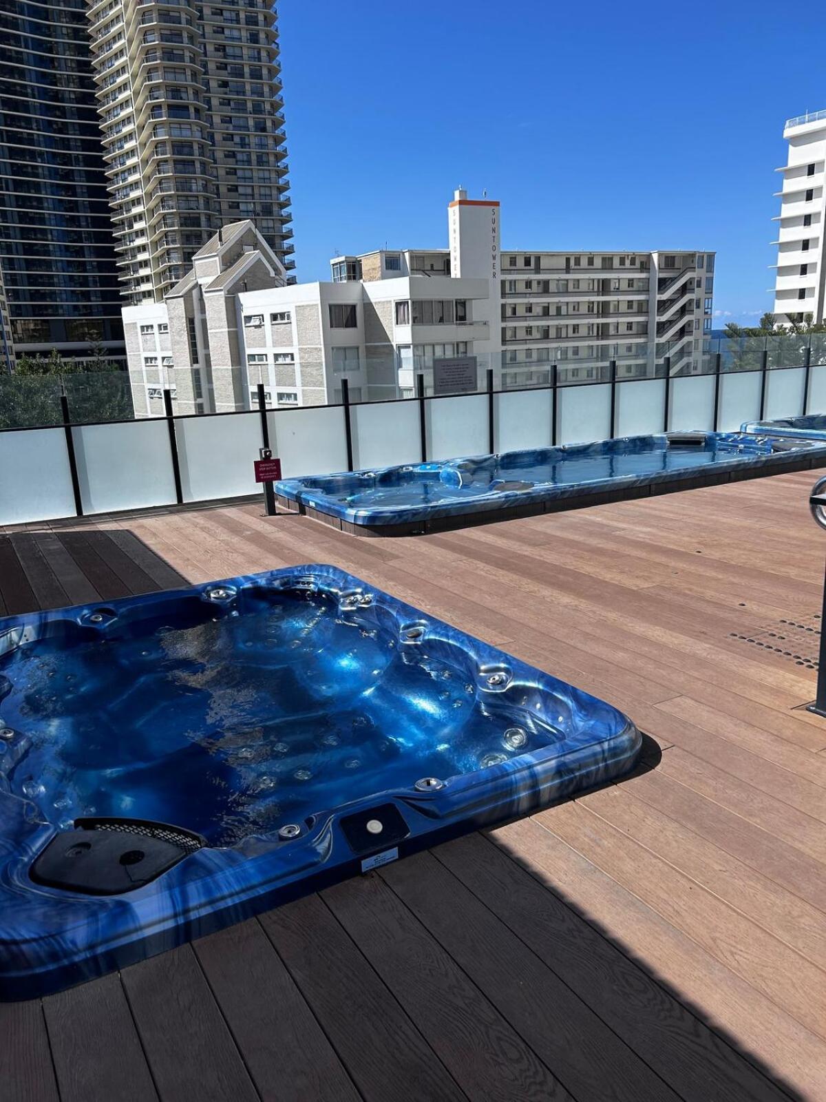 In The Heart Of Surfers Apartment Gold Coast