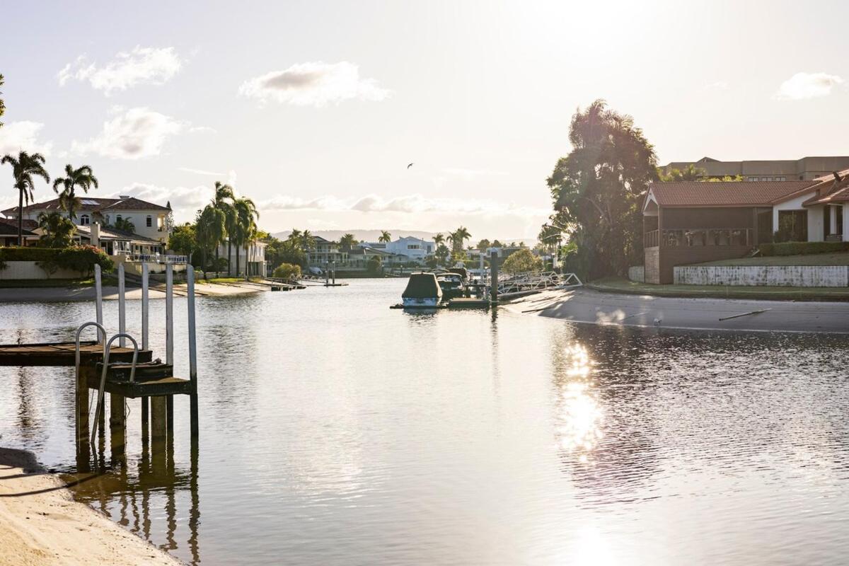 Holiday home Chic Coastal Waterside Stunner!