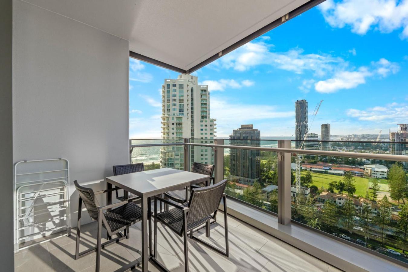 The Vista Coastline View 2br Unit In Signature Broadbeach With Parking And Pool Apartment Gold Coast