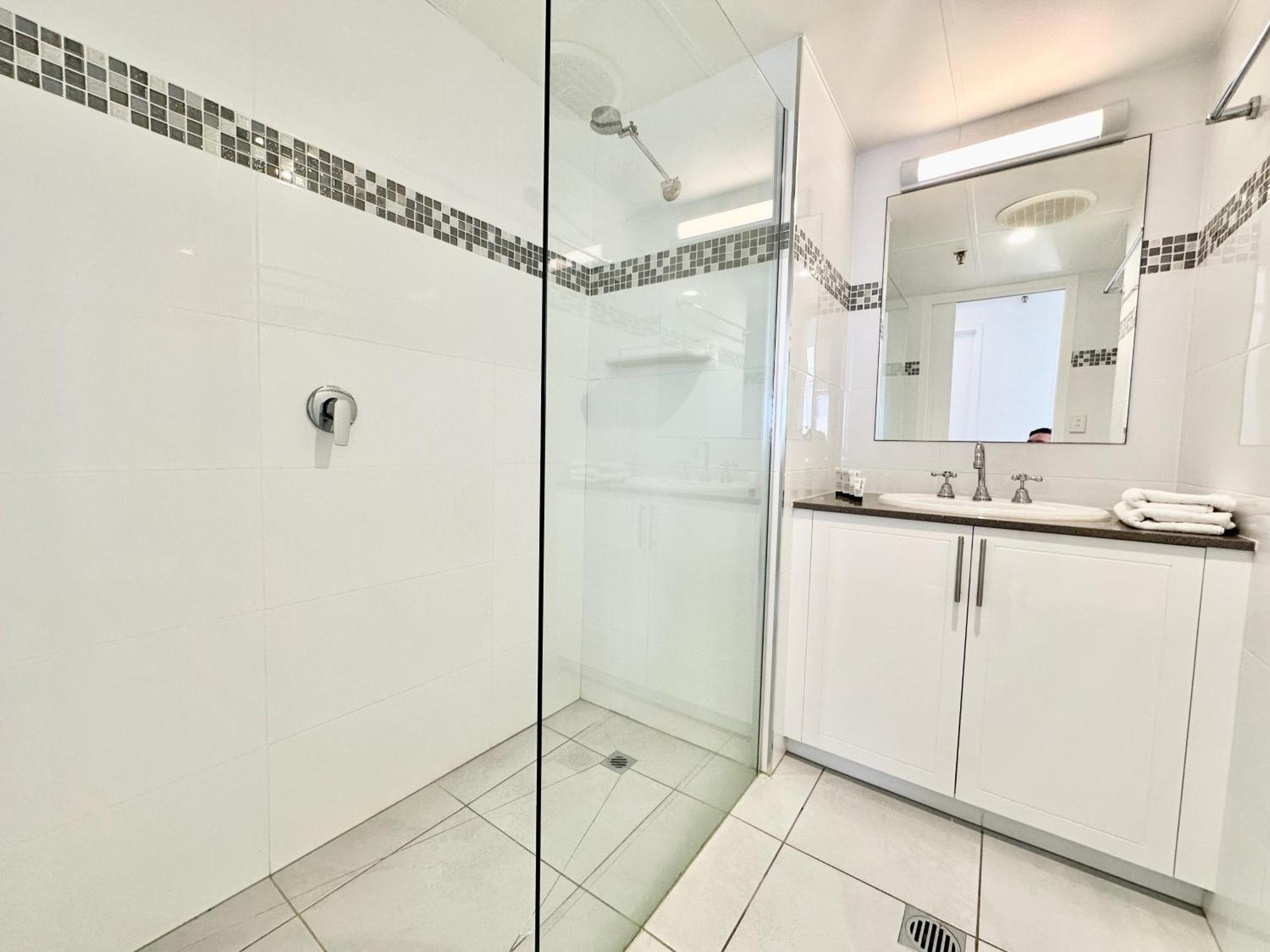 Beachfront Talisman 22nd Floor, Ocean Views