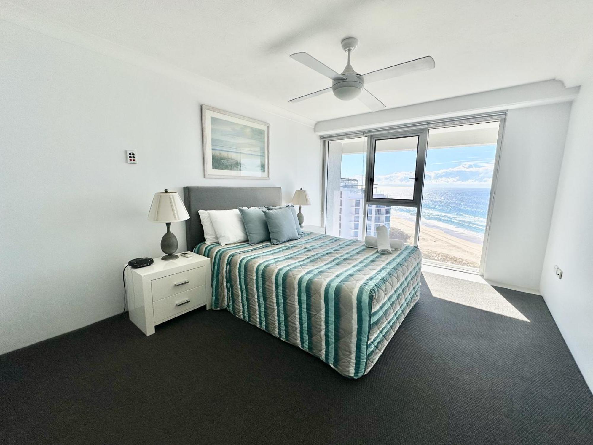 Beachfront Talisman 22nd Floor, Ocean Views *