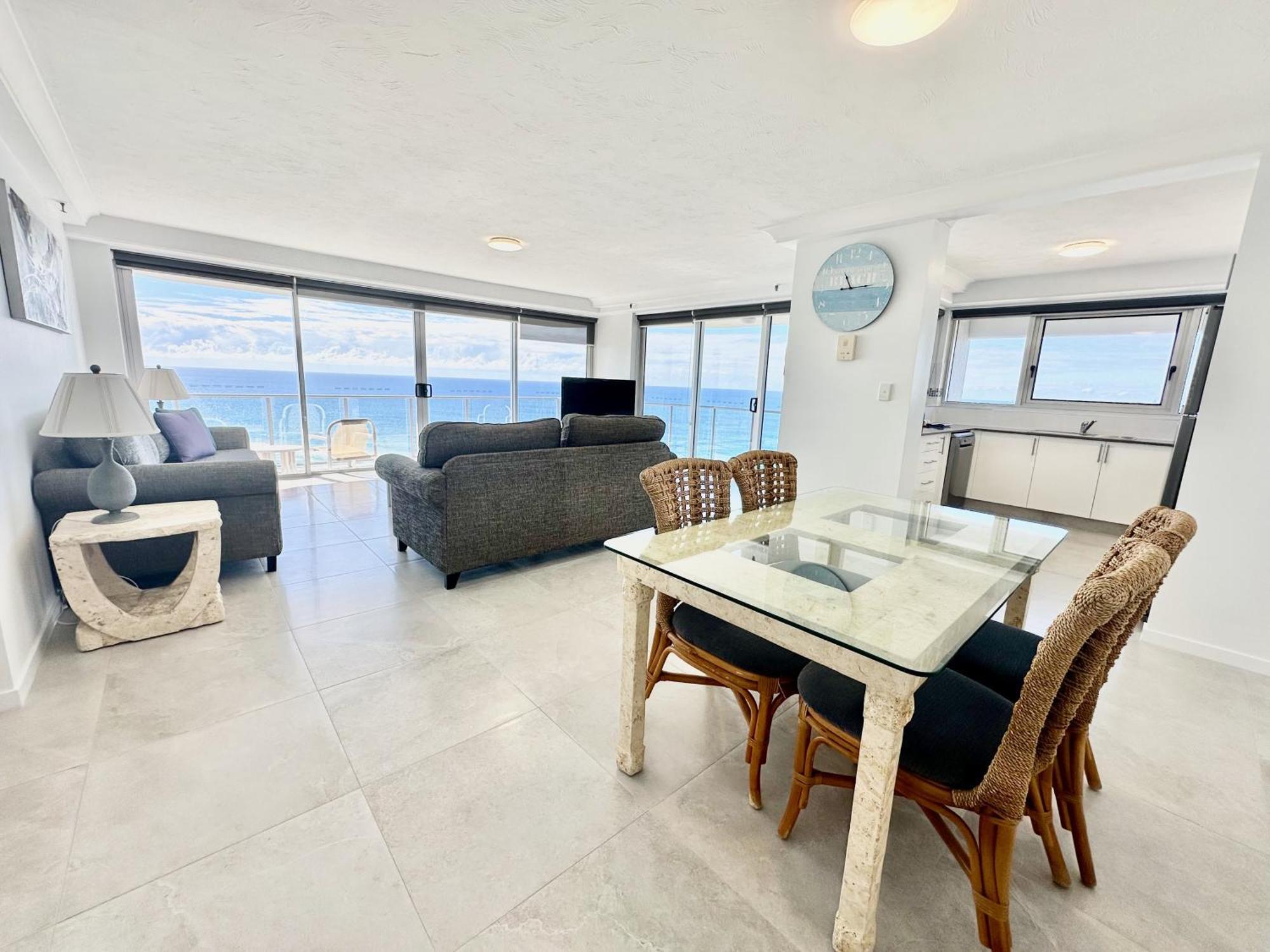 Beachfront Talisman 22nd Floor, Ocean Views Apartment Gold Coast
