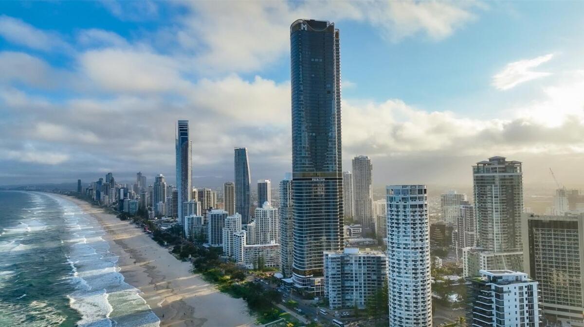 Sky-high Ocean Views Gold Coast