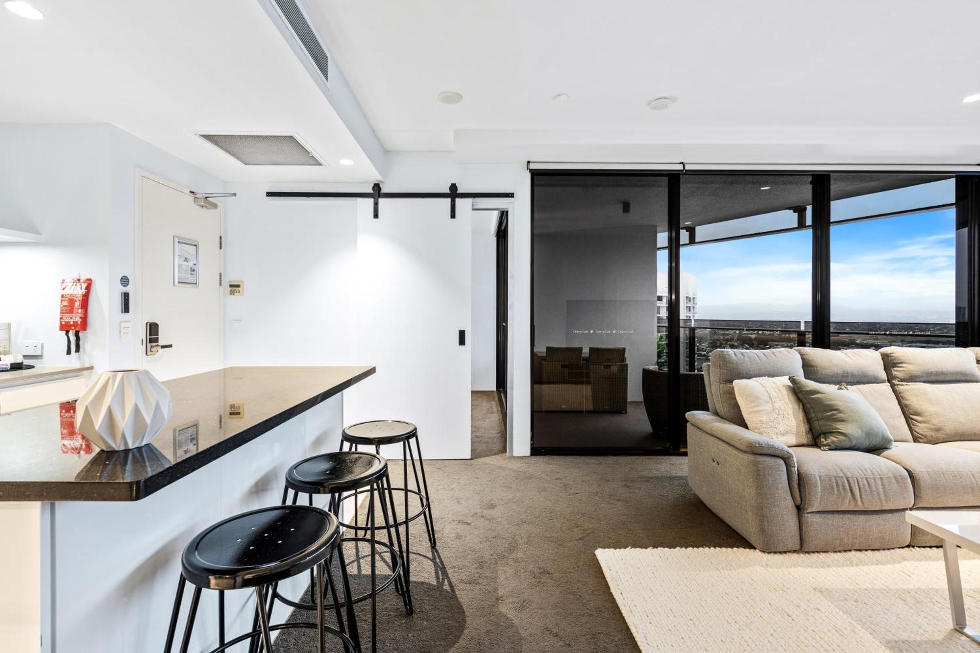 Two Bedroom Self Contained - Circle On Cavill - Privately Managed Apartment *