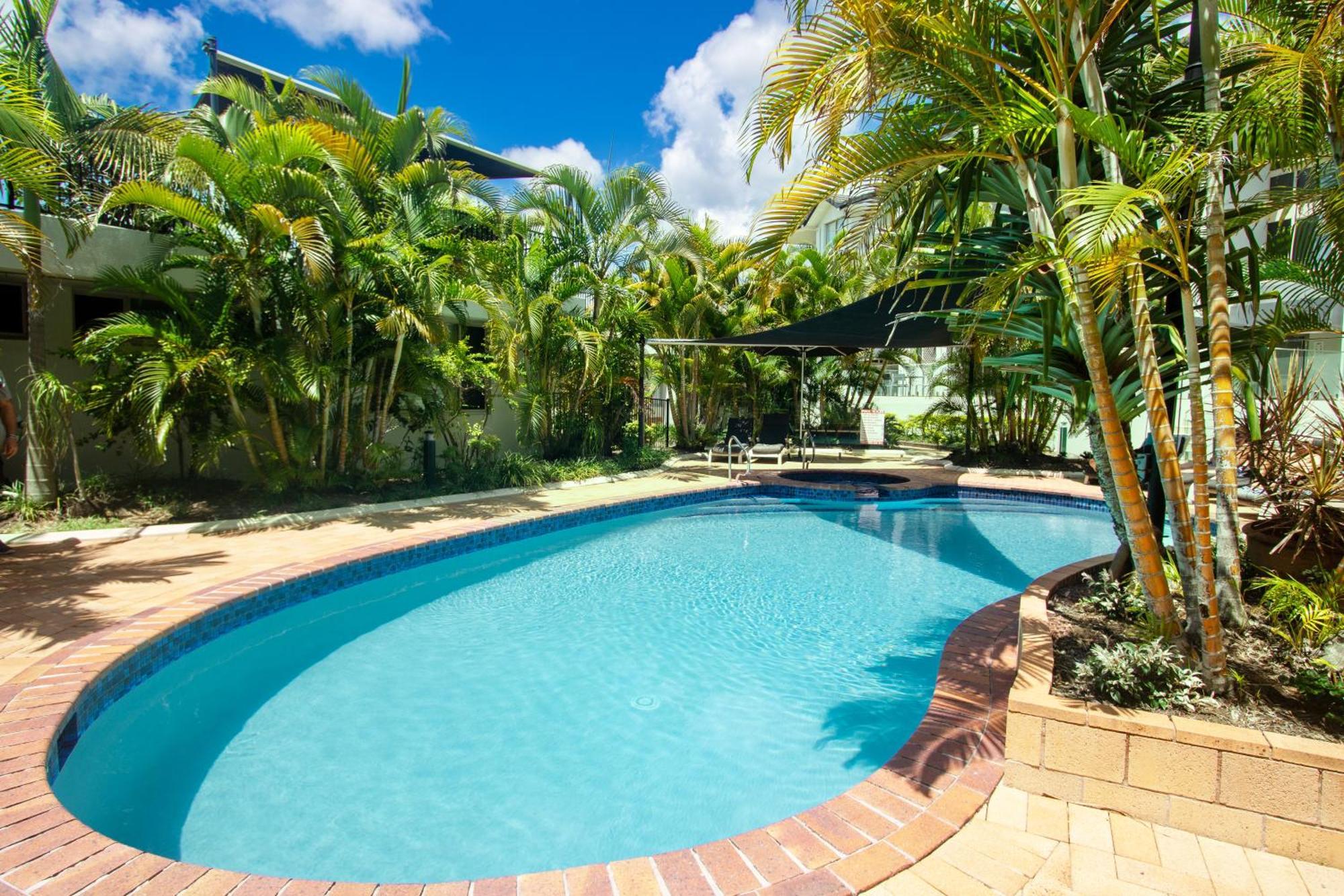 Sandcastles On Currumbin Beachfront, 4* Gold Coast