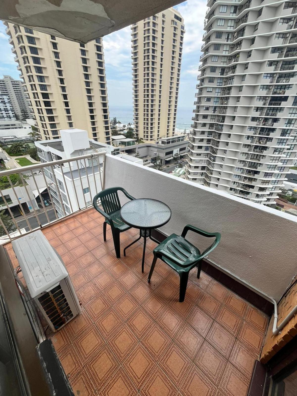 Surfers Private Apartment Gold Coast