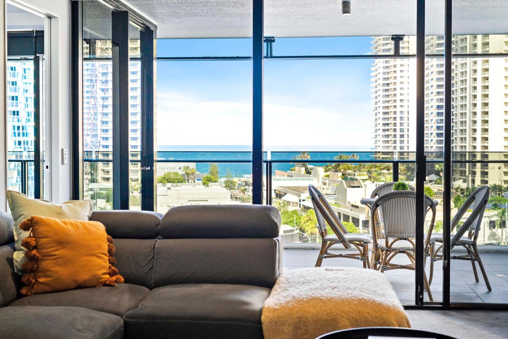 Ocean View With Balcony - Circle On Cavill - Location! - Self Contained & Privately Managed Apartment *