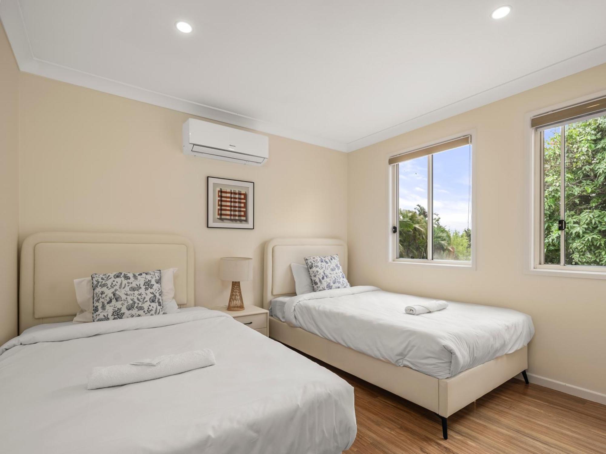 Spacious Waterfront Retreat In Broadbeach Waters Holiday home Gold Coast