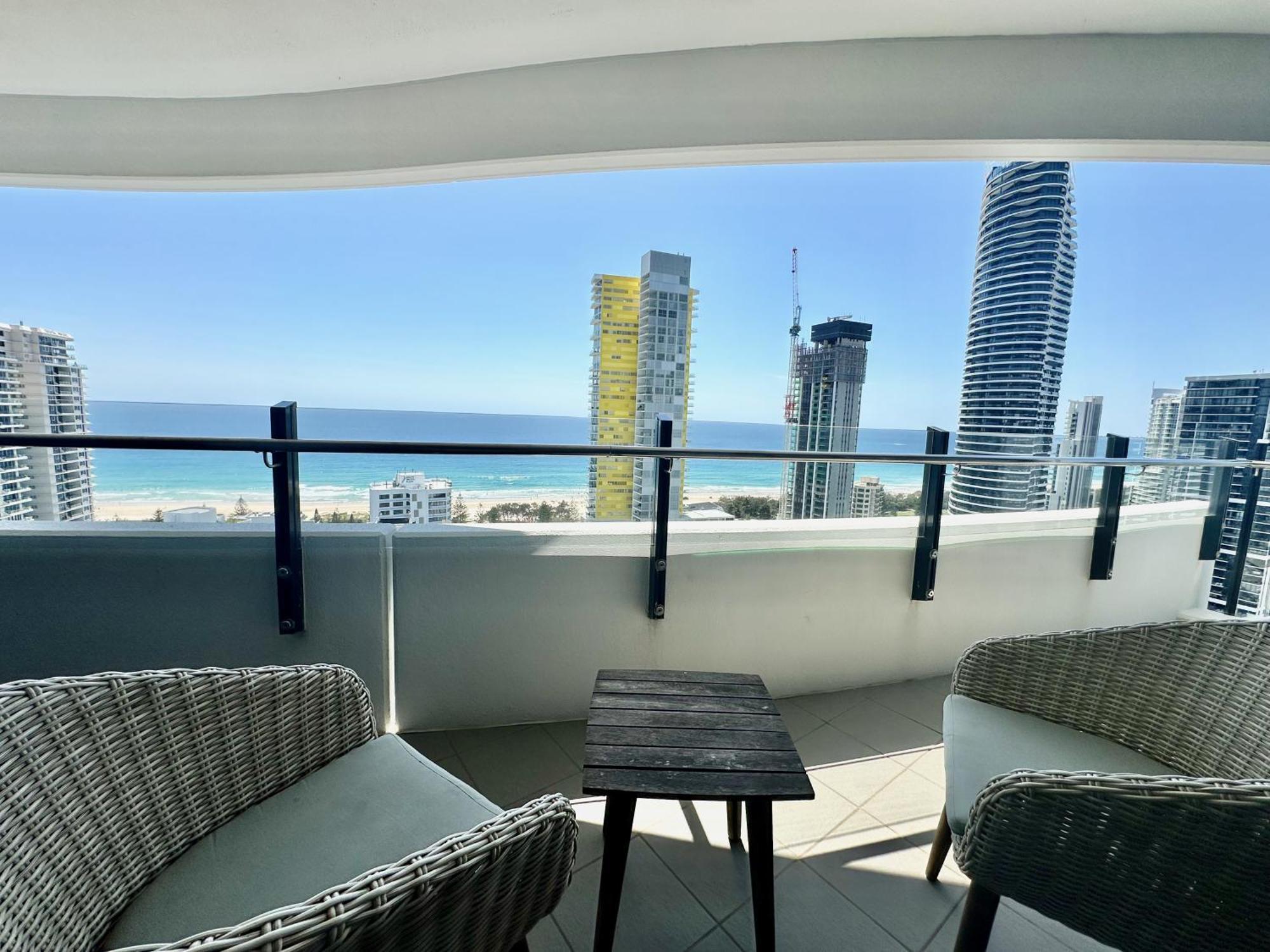 Apartment The Wave 2404 Gold Coast