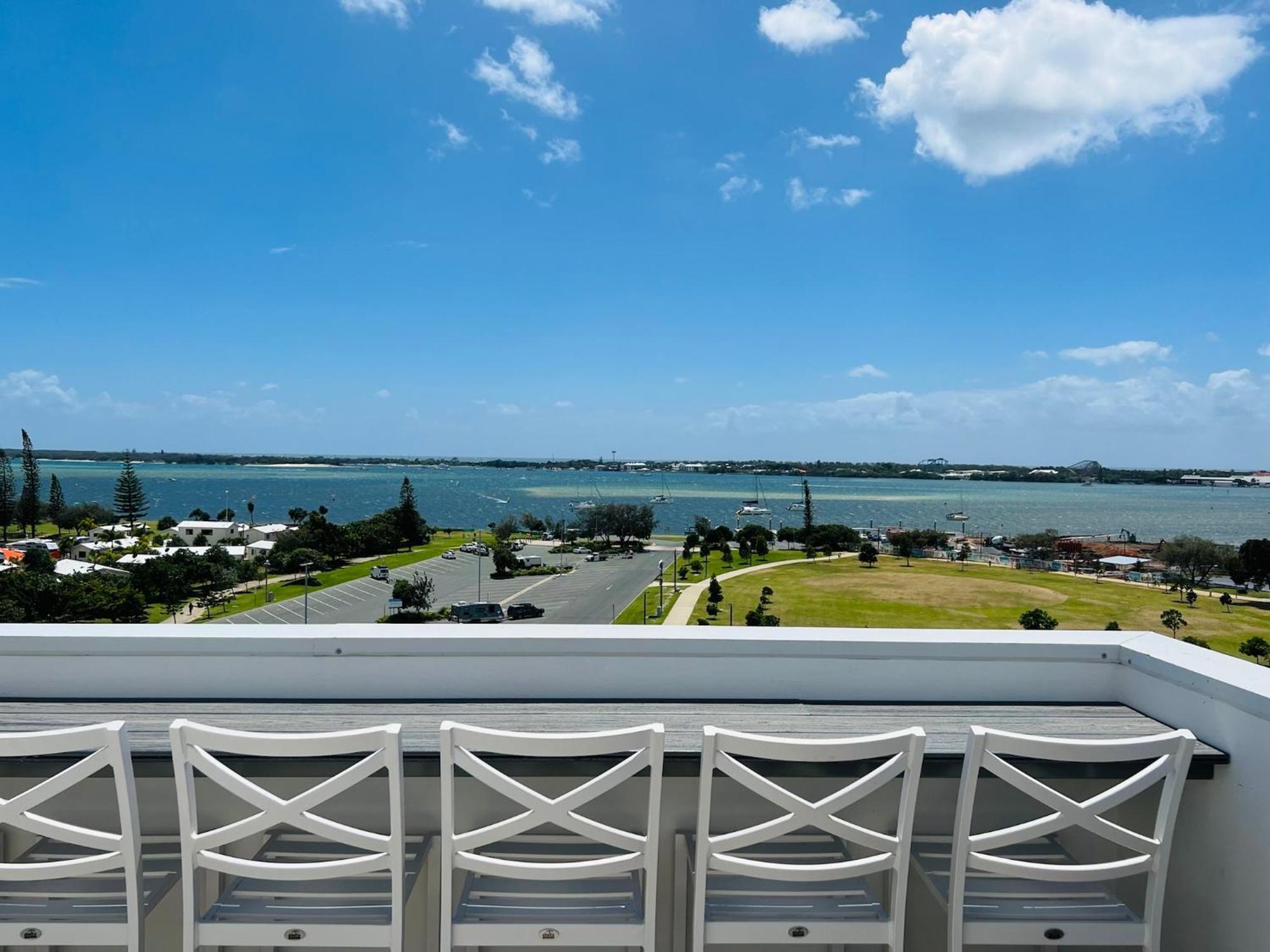 Broadwater Parklands Paradise-one & Two Bedroom * Gold Coast