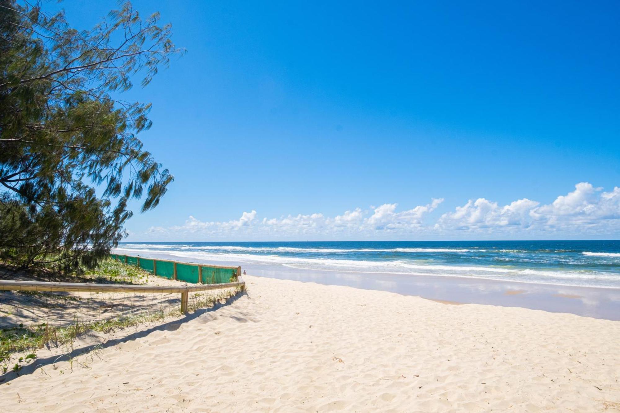 L19 Ocean View Near Mantra Legends * Gold Coast