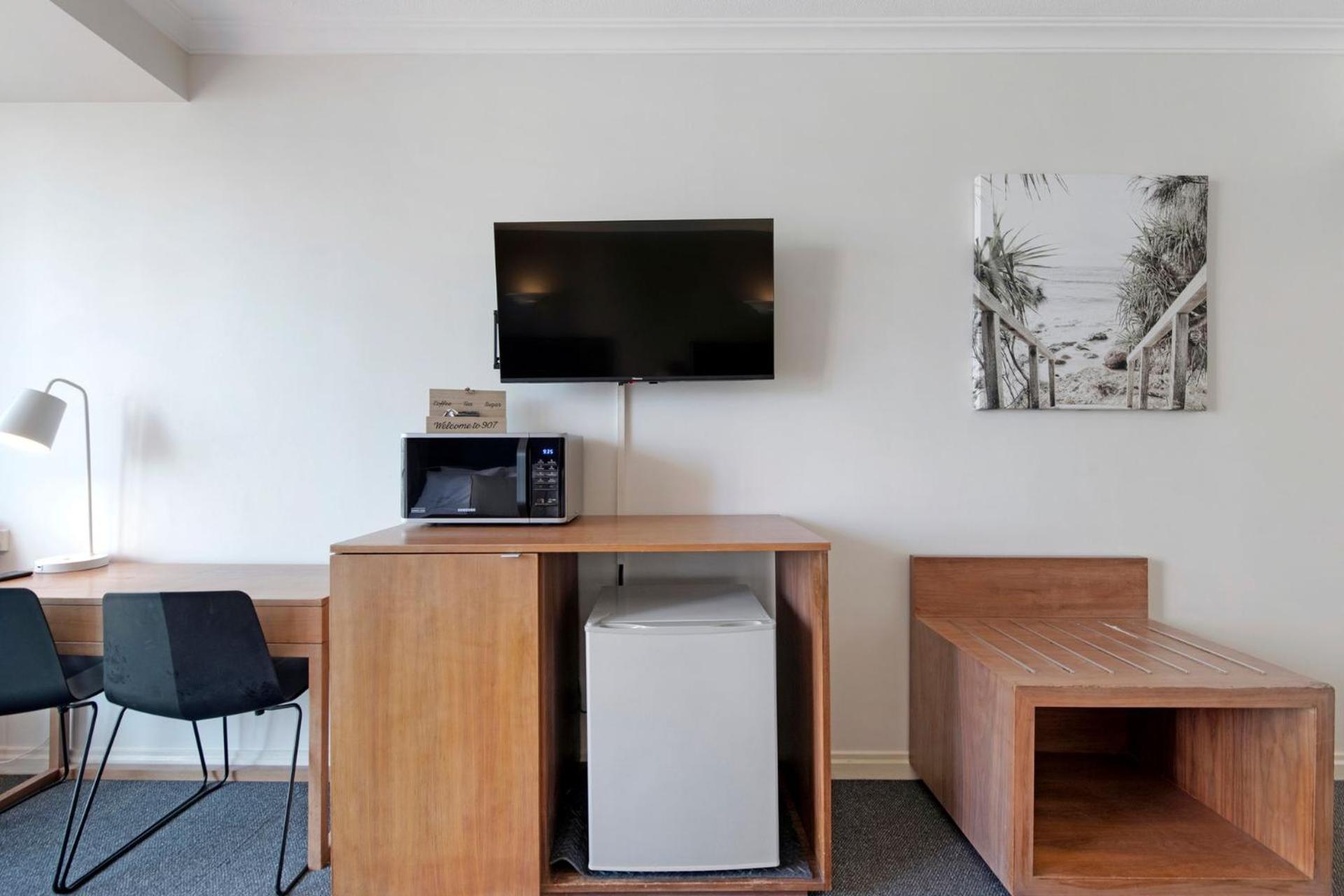 Two Bedroom Dual Key At Legends *