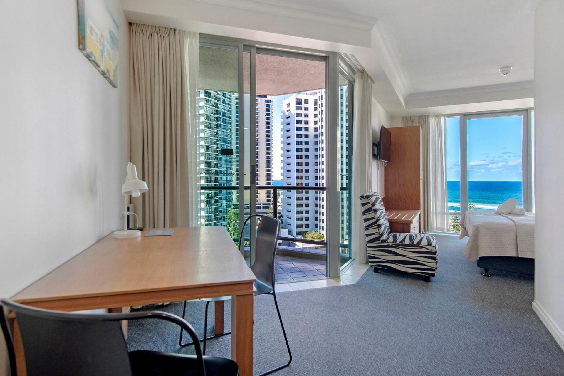 Two Bedroom Dual Key At Legends
