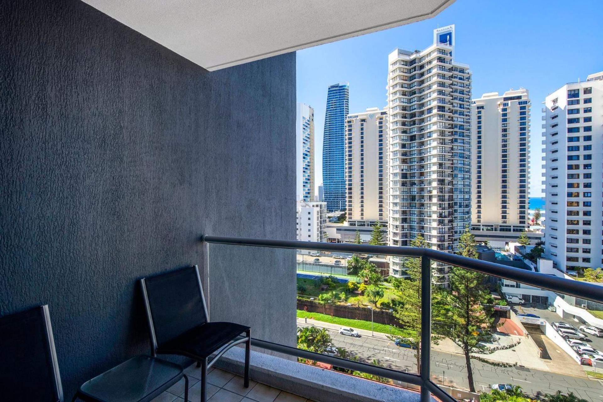 Two Bedroom Dual Key At Legends Apartment Gold Coast