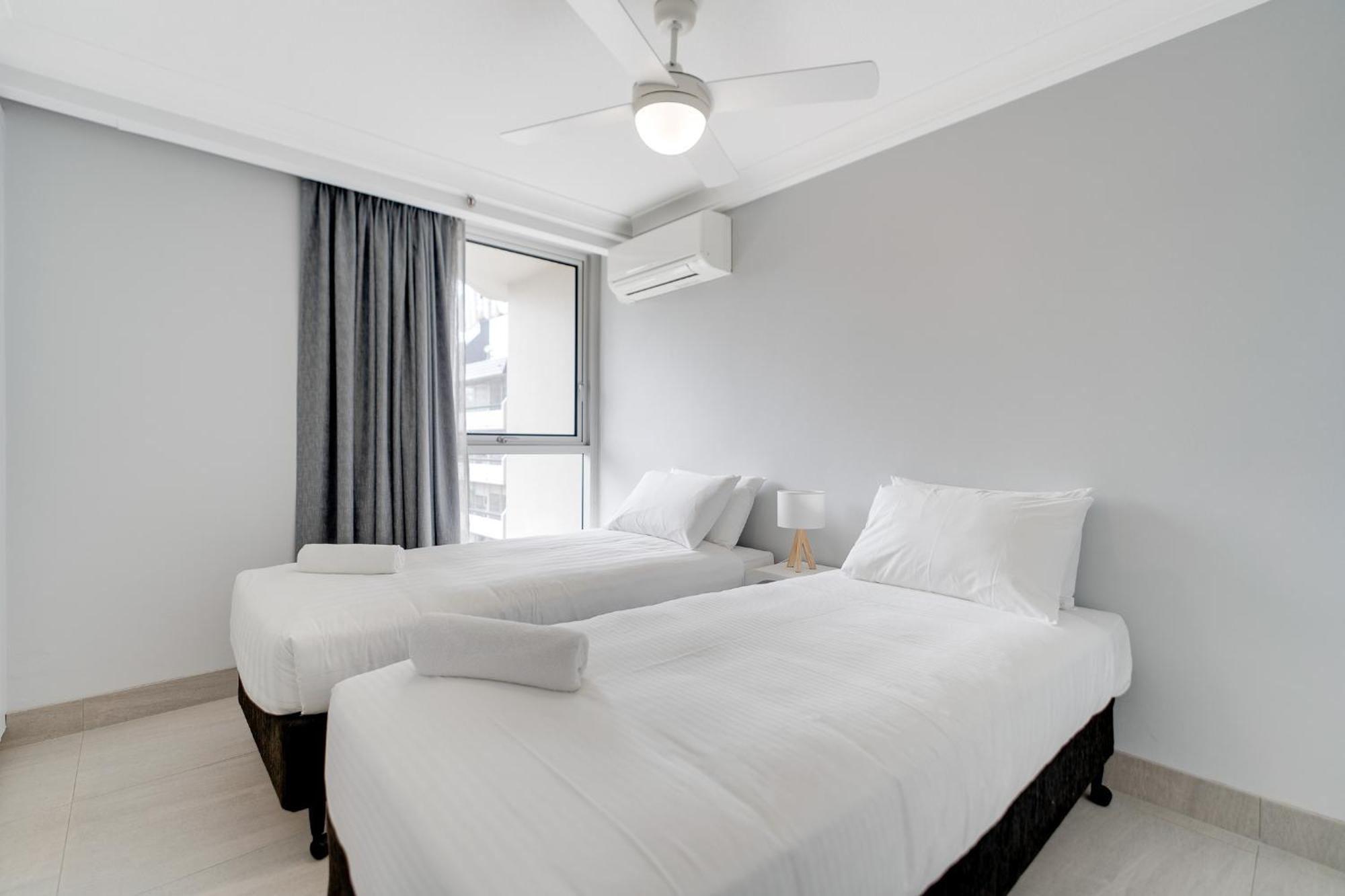Apartamento 2br Beachfront Bliss In Broadbeach ! Ocean Views!