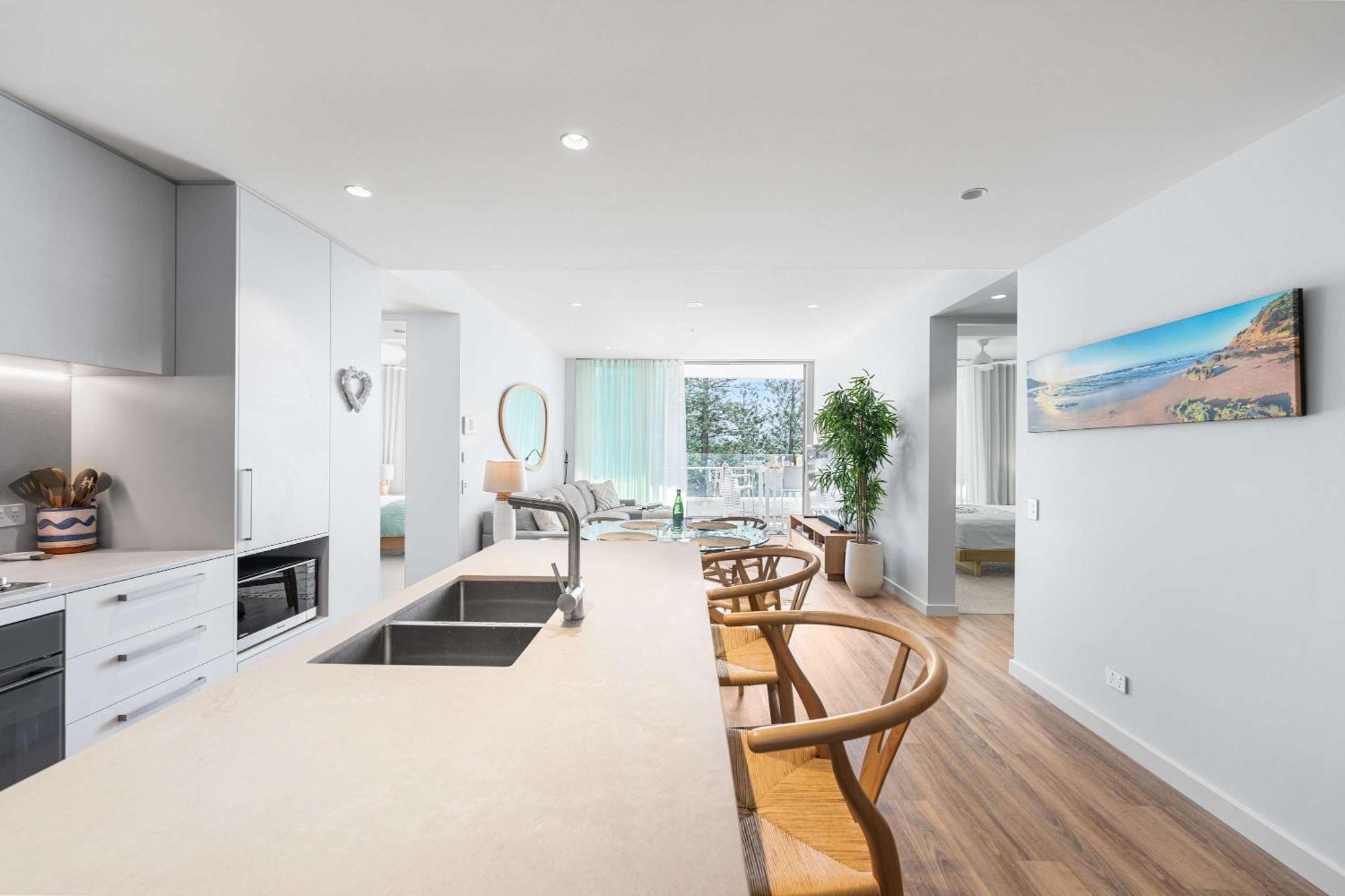 Apartment Seascape At Kirra *