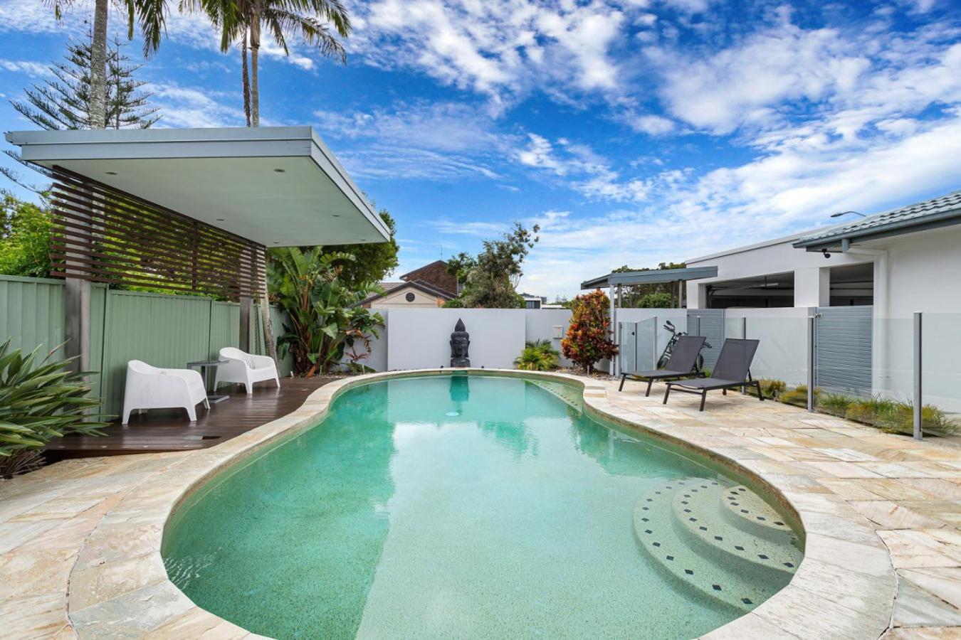 Mermaid Waters Waterfront Hideaway Holiday home *