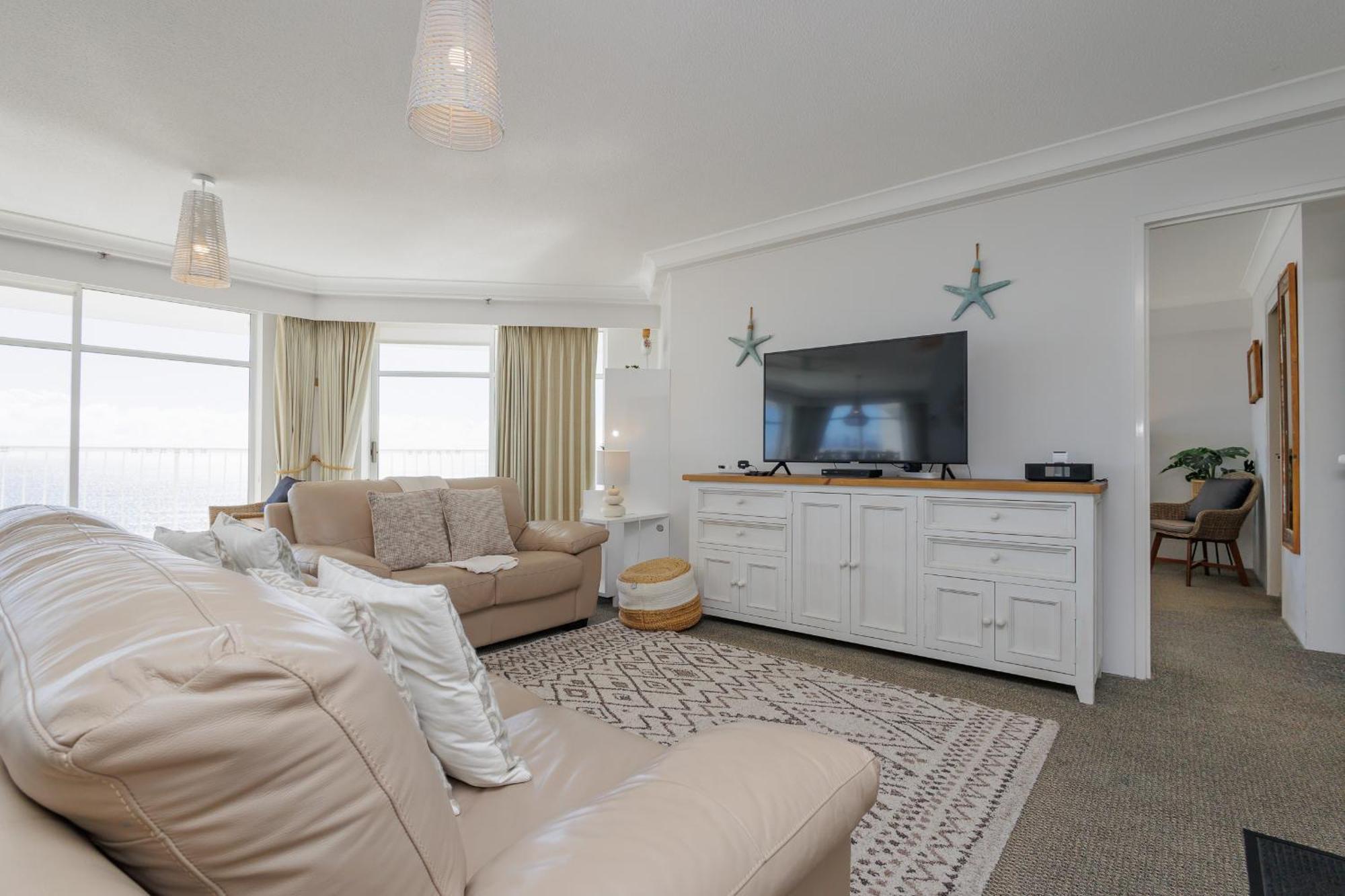 Burleigh Surf Aparthotel