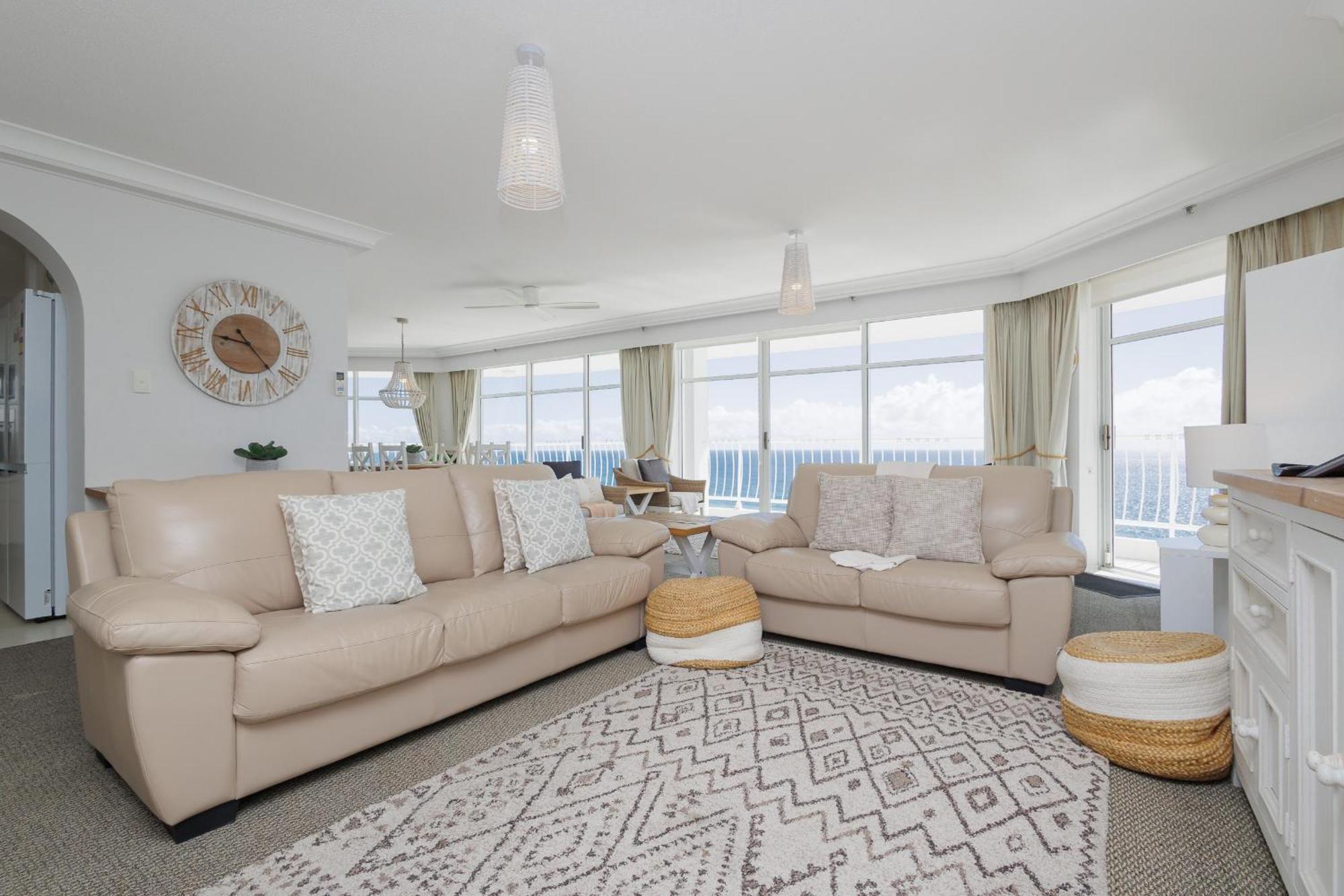 Burleigh Surf Aparthotel