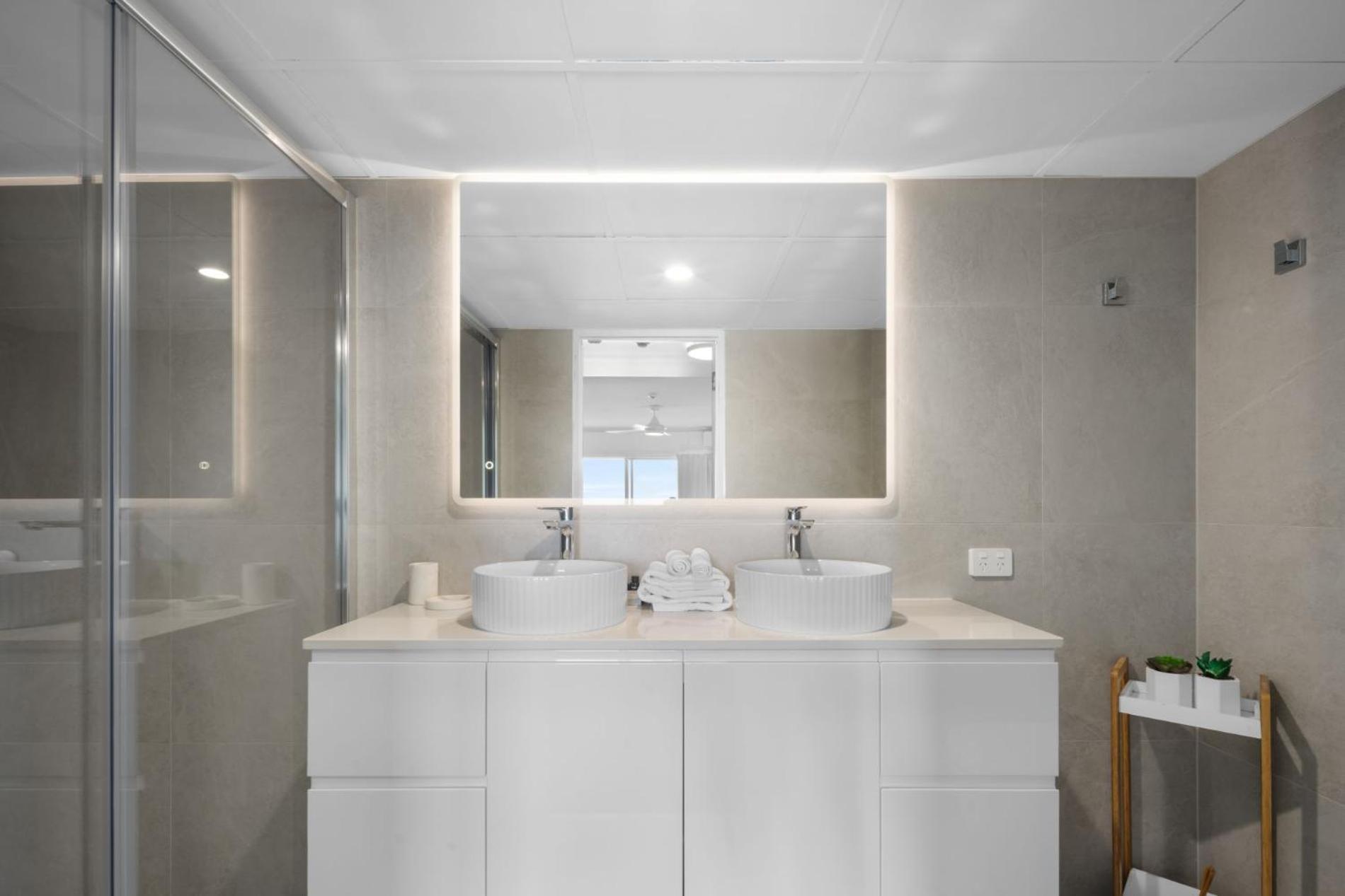 Absolute Beachfront In Paradise * Gold Coast