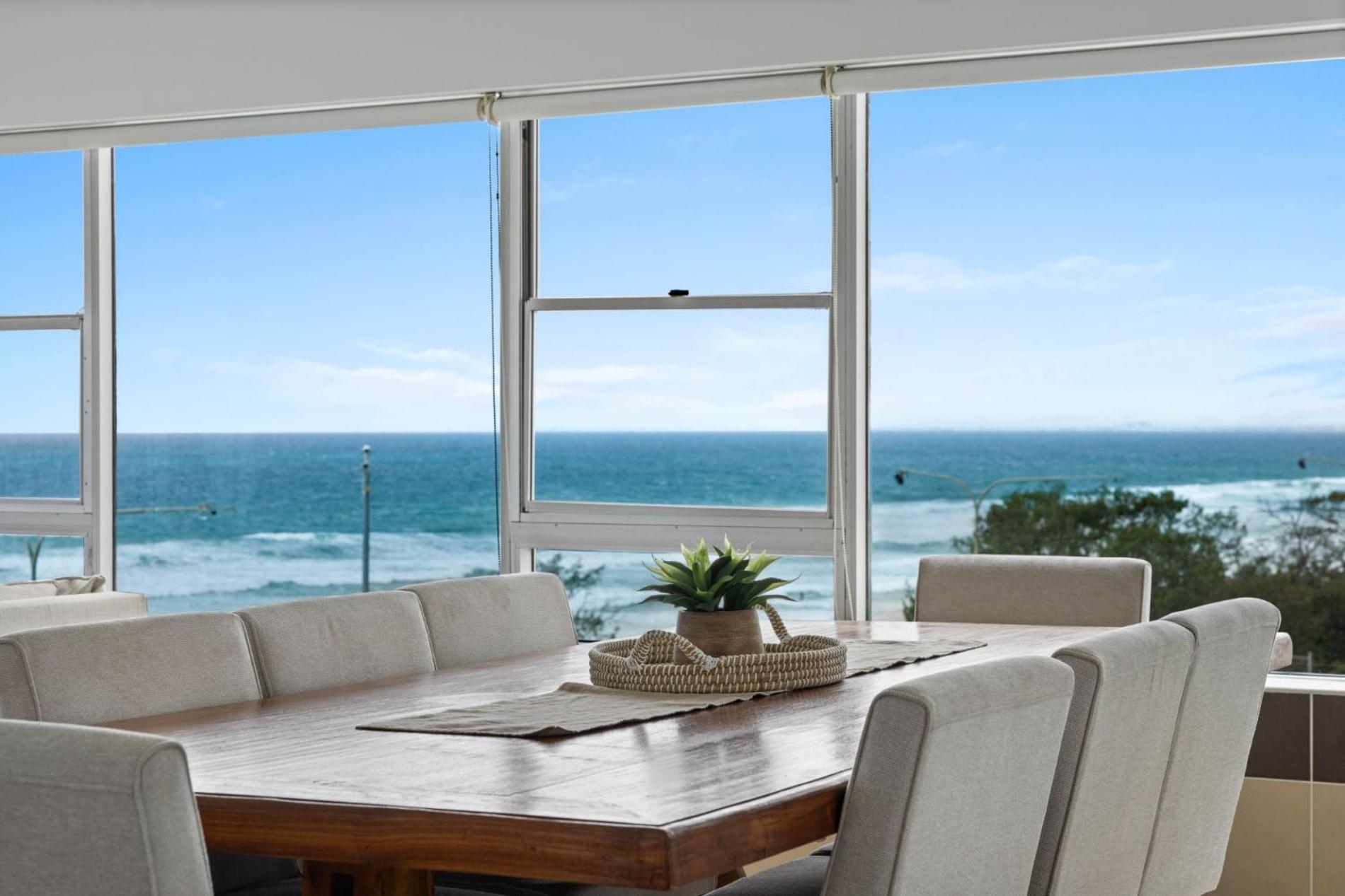 Absolute Beachfront In Paradise Apartment *