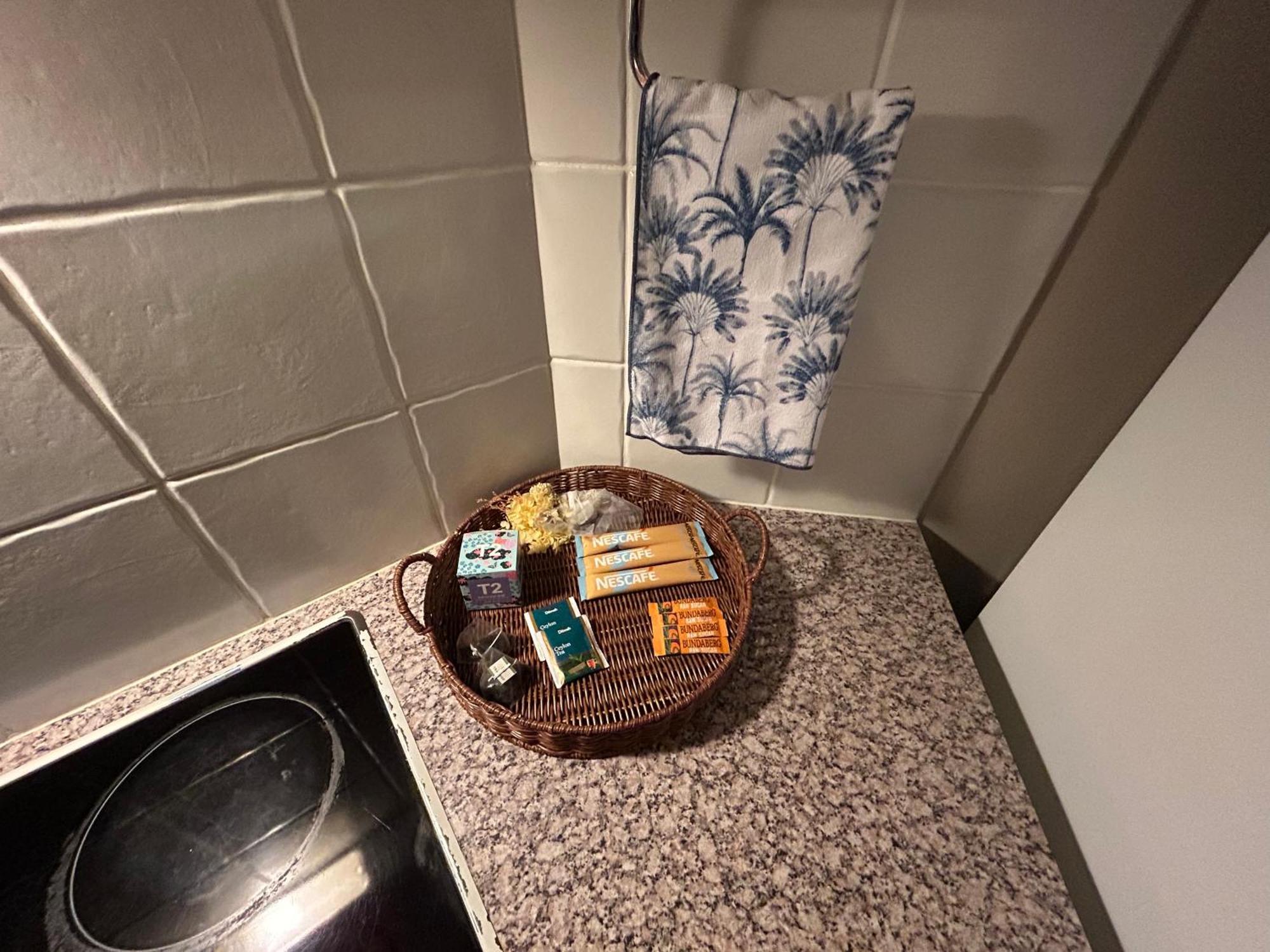 Apartamento Stylish & Cosy Gc Getaway And Serene Explore Broadbeach Or Surfers Via Tram! Gold Coast