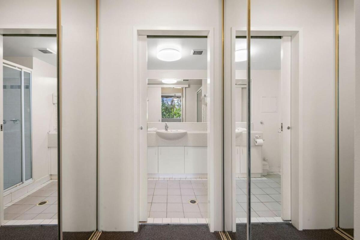 Apartment Miami Beachside Retreat Gold Coast
