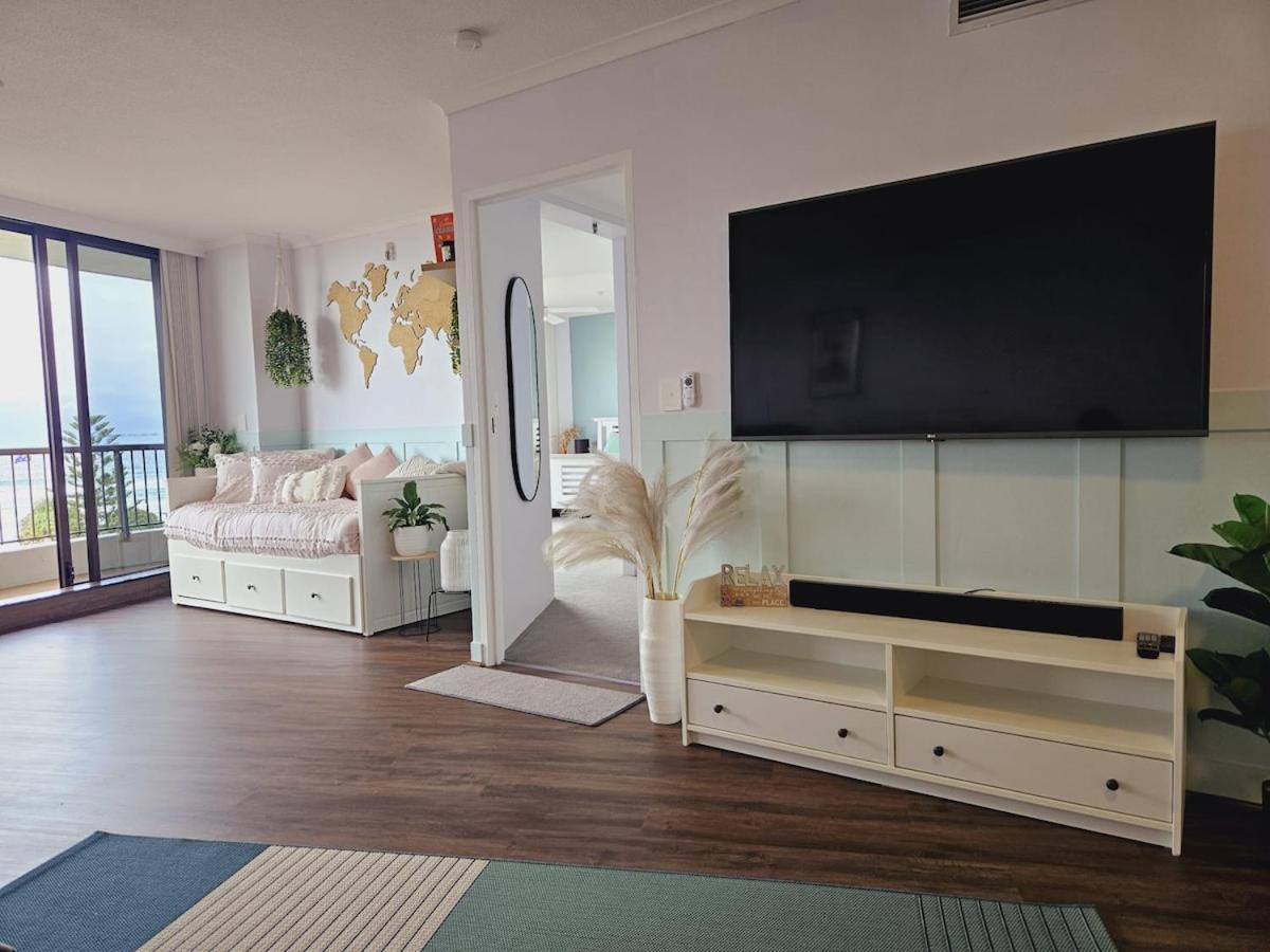 Beachfront Hideaway - Serenity By The Sea *