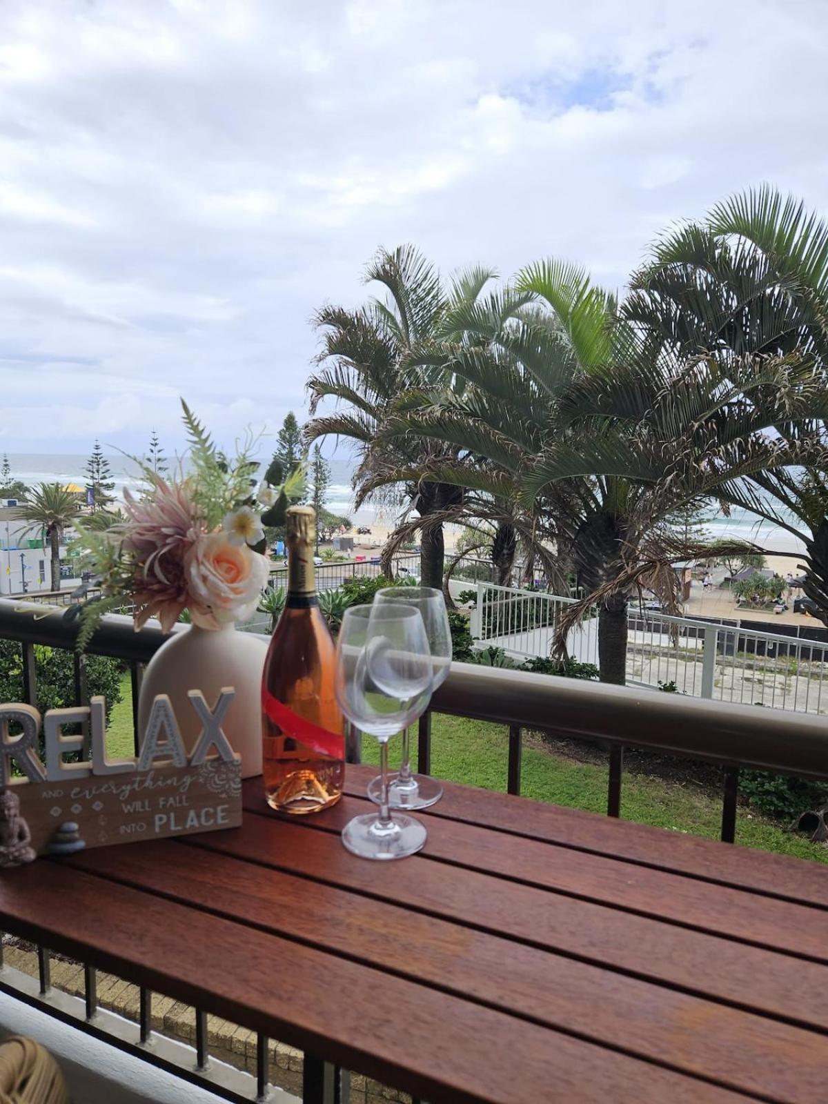 Beachfront Hideaway - Serenity By The Sea Gold Coast