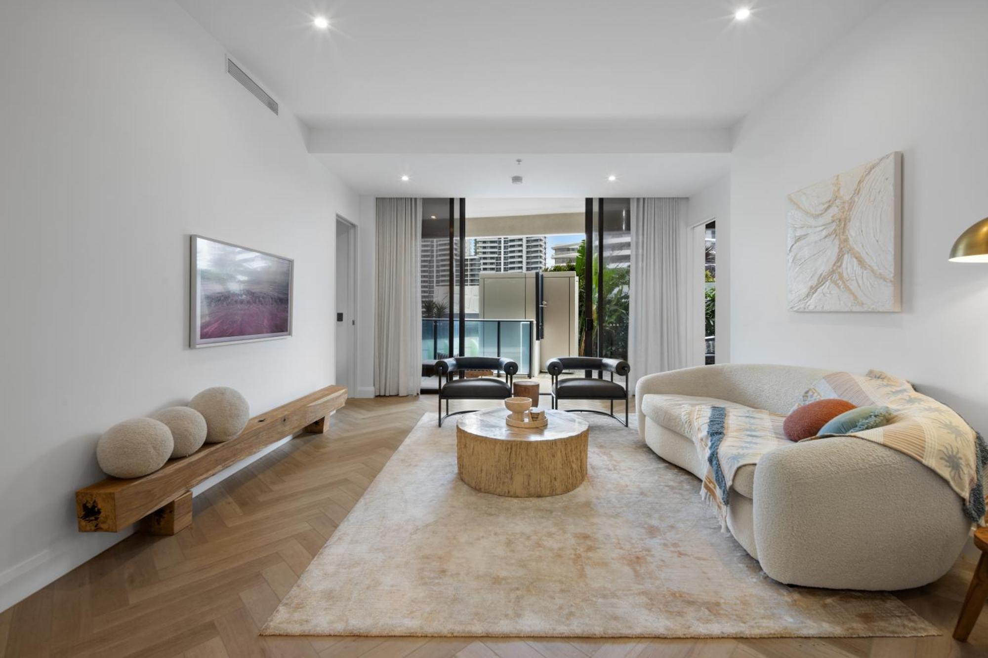 Luxury Broadbeach Escape With A Private Courtyard Apartment Gold Coast